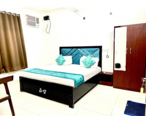 Diamond Holiday Inn